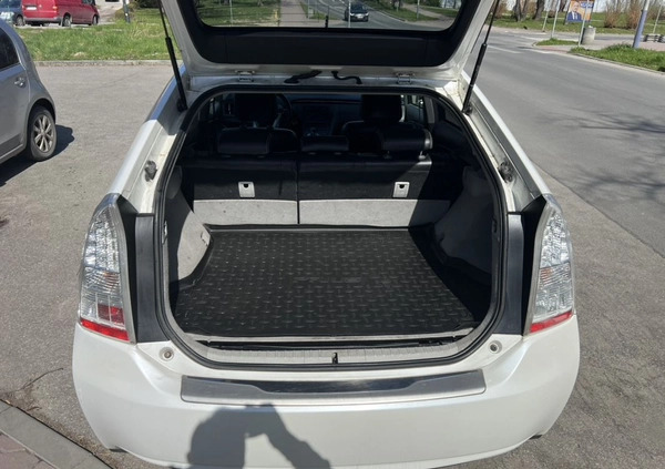 Toyota Prius cena 31980 przebieg: 272500, rok produkcji 2010 z Kraków małe 172